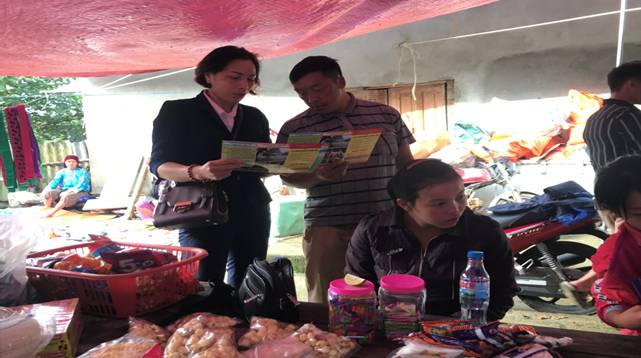 Trung tâm Công tác xã hội tỉnh Hà Giang tổ chức tuyên truyền đường dây nóng phòng chống mua bán người 18001282 tỉnh Hà Giang